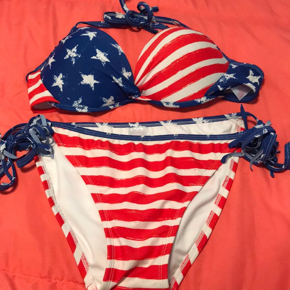 AMERICAN FLAG BATHING SUIT